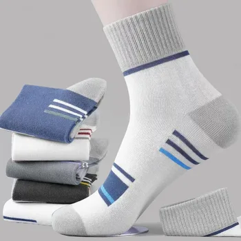 1 чифт модерни мъжки чорапи със средна дължина пролет есен шарени цвят блокиране тенденция спортни гъвкави чорапи мъжки чорапи