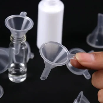 10pc Мини пластмасова фуния Малки фунии за течно масло за уста Прозрачна пластмасова фуния Лабораторни инструменти Училищни експериментални консумативи