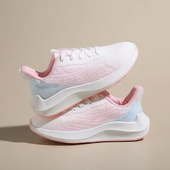 Пролетни тенис обувки за жени тенденция мода дишаща летни спортни обувки против хлъзгави меки подметки женски обувки за бягане