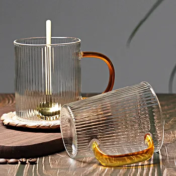Проста прозрачна вертикална стъклена чаша за зърно Домакинска чаша за кафе Чаша за вода Ръчно изработена раирана чаша за сок Мляко Чай Бира